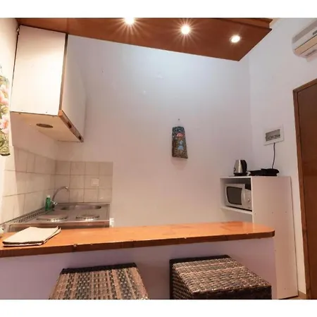 Steki 1 Apartment *